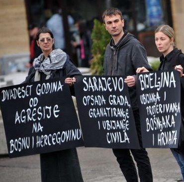 Zene-u-Crnom-Beograd